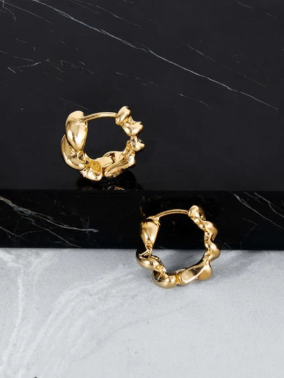 CHICVUE 1Pair/2Pcs Fashion Elegant Metal Golden Asymmetrical Hollow Round Circle Stud Earrings For Women, Suitable For Summer Party, Wedding, Vacation, Casual Wear, Independence Day, Graduation Ceremony, Holiday Gift Gifts