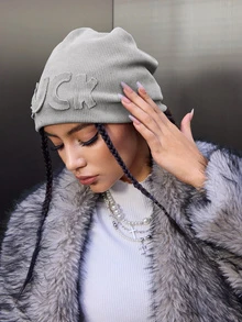 DareSee 1顶女士针织“LUCK”字母帽，时尚宽松休闲帽，圣诞礼物 - 多色 - 查看 10