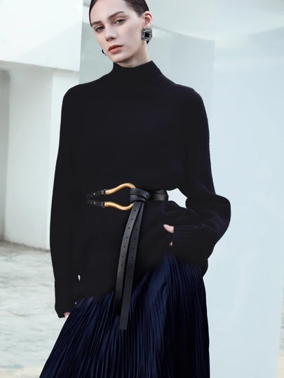 CHICVUE 优雅铆钉装饰腰带，适合圣诞节、夏季、开学季、秋季，亦可作为圣诞礼物。