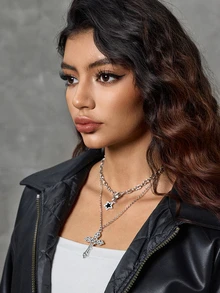 DareSee 2 Stück Gothic Vintage Punk Stil Kreuz Stern Anhänger Halsketten für Frauen, Weihnachtsgeschenke