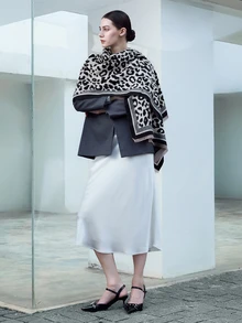 CHICVUE 波西米亚风女士双面豹纹提花仿羊绒围巾披肩，适合秋冬季日常佩戴，亦可作为圣诞礼物 - 彩色 - 查看 6