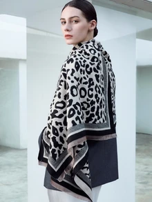 CHICVUE 波西米亚风女士双面豹纹提花仿羊绒围巾披肩，适合秋冬季日常佩戴，亦可作为圣诞礼物 - 彩色 - 查看 3