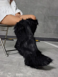 DareSee Women's Flat Platform Snow Boots, Warm High-Top Furry Long Shaft Round Toe Mid-Calf Boots, Faux Fur Lined, Chain Decor, Punk-Style Metal Chain And Rivet Embellished Long Shaft Winter Boots Gifts Music Fest - Black - View 5