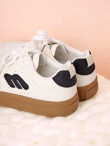 Hatastic 女士黑白拼接学生平底运动鞋，2024春秋新款时尚百搭休闲运动鞋圣诞礼物 - 黑色 - 查看 5