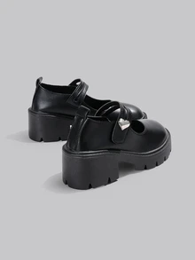 Foot Flair 女士玛丽珍厚底粗跟踝带 Y2K 哥特洛丽塔牛津鞋经典舒适校服正装鞋礼物音乐节 - 霧面黑色心形扣 - 查看 3