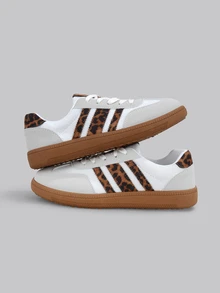 DareSee Fall/Winter 2025 New Leopard Print Women Casual Sneakers, Low-Top Lace-Up Flat Comfortable Versatile Vulcanized Shoes Gifts