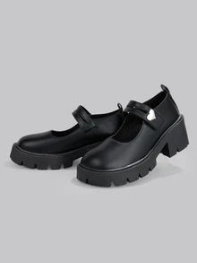 Foot Flair 女士玛丽珍厚底粗跟踝带 Y2K 哥特洛丽塔牛津鞋经典舒适校服正装鞋礼物音乐节 - 霧面黑色心形扣 - 查看 1