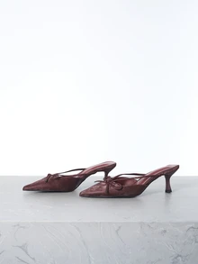 CHICVUE Giày Mule phong cách Âu Mỹ dành cho nữ, trang trí nơ, mũi nhọn, xỏ ngón, cổ thấp, viền thủ công, giày cao gót, thích hợp làm quà tặng Giáng sinh, ngày lễ tình nhân, mùa thu - Màu Đỏ Sâu - Xem 1
