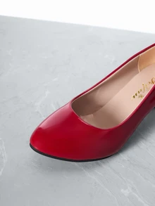 CHICVUE Bombas de tacón alto con slip-on para mujer de talla grande, adecuadas para el trabajo de oficina, talla pequeña en 1 tamaño, regalos de Navidad