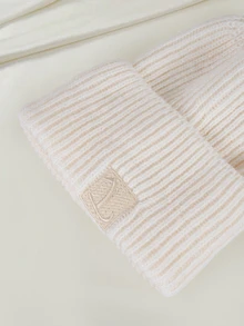 Clariva 1顶女士粗针织帽 - 可手洗，轻便，双扣设计，流苏帽，适合新年等场合，时尚冬季保暖耳罩，圣诞礼物 - 彩色 - 查看 3