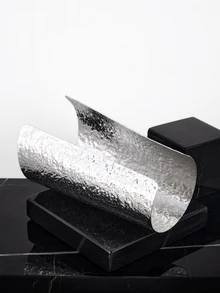 CHICVUE 1pc Oversized Hammered Metal Wide Bangle Bracelet Gifts - A9180 - View 3