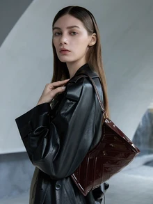 CHICVUE Artificial Patent Leather Bag Women Shoulder Bag New Year - Chocolate Brown - View 2