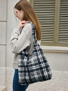 Hatastic 女士冬季仿羊羔绒撞色手提包，时尚大容量手提包，圣诞礼物 - 黑色 - 查看 2