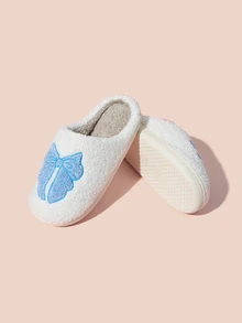 Hatastic 女士可爱蝴蝶结平底防滑室内休闲拖鞋，冬季家居服礼物音乐节 - 藍色 - 查看 3