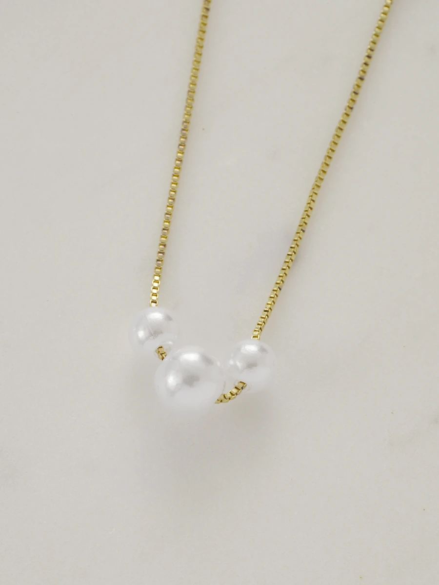 Clariva 1pc Minimalist & Elegant Faux Pearl Necklace, Suitable For Women's Daily Wear Gifts - Gold - View 1