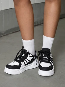 DareSee 2025春季新款女式黑白学生滑板鞋，时尚百搭透气运动鞋，休闲鞋ins风礼物音乐节 - 黑與白 - 查看 3