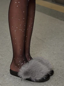 DareSee Pantoufles de style féérique pour femmes, anti-dérapantes et résistantes aux odeurs, pour l'intérieur et l'extérieur, idéales pour la maison, les fêtes et tous les jours. Cadeau de Noël. - Gris - Voir 3