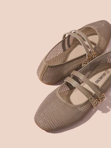 Hatastic ADAMUMU 女士镂空网眼芭蕾平底鞋，轻盈网眼面料，两个优雅搭扣，贴心镂空设计，舒适透气，时尚圣诞礼物