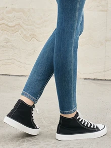 Hatastic 简约时尚平底黑白帆布高帮鞋，春秋季百搭女鞋，圣诞礼物 - 黑色 - 查看 3