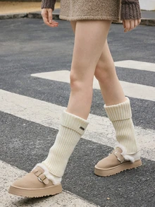 Hatastic 女士毛绒拖鞋，保暖防滑雪地靴，室内/室外皆可穿着，2025秋冬新款圣诞礼物 - 卡其色 - 查看 2