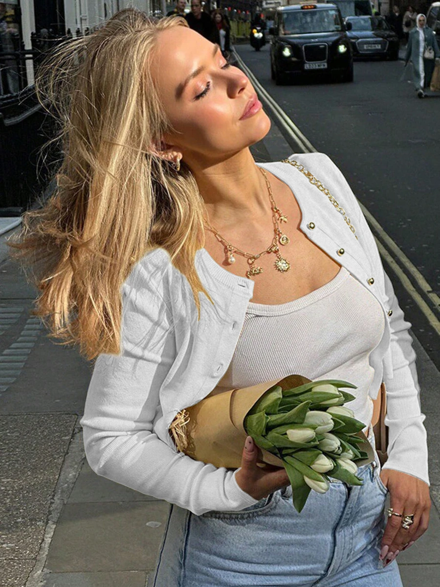 2025 Nowy modny kardigan w stylu streetwear, zapięcie na guziki, jednolity kolor, dopasowany krój, długi rękaw, bluzka damska