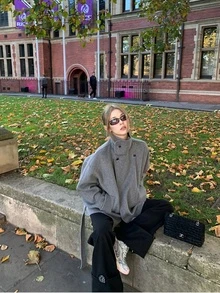 女士休闲优雅薄款宽松灰色羊毛混纺外套 - 高领，长袖，腰带，纽扣，两个侧袋，落肩设计 - 淺灰色 - 查看 2