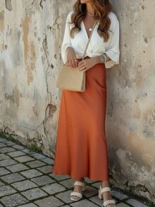 女士优雅纯色长款鱼尾裙，适合春秋季节