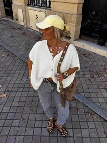 新款女士 V 领纽扣短袖超大针织开衫，休闲度假毛衣上衣，纯色针织面料前扣开合，春秋季宽松背心 - 白色 - 查看 1