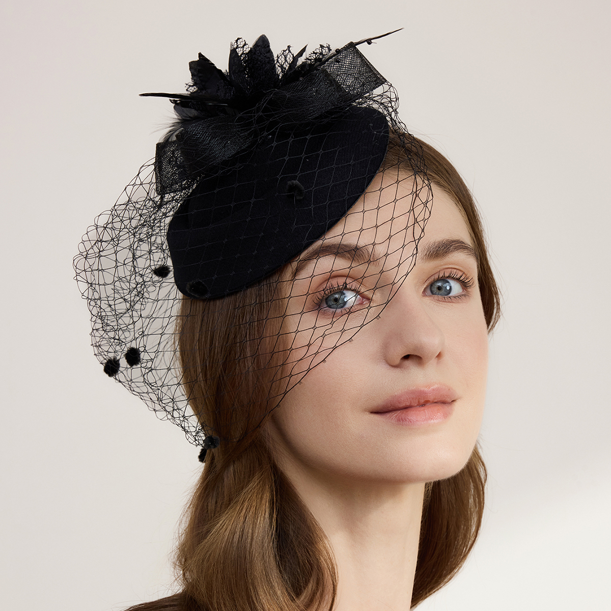 1 Pc Fascinators Hats 20s 50s Hat Pillbox Hat Tea Party Headwear With Veil For Girls And Women Mini Hats Tiny Hats Derby Hat Mini Top Hat Mini Cap, School Stuff, Gifts, Wedding, Hair Accessories Gifts