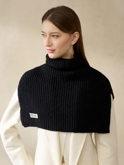 Clariva 1件针织开衩套头纯色围巾：一款保暖、护颈且用途广泛的围巾。它既是简约时尚的纯色柔软披肩，也是户外防风保暖外套。适合日常旅行和居家使用，可作为配饰。圣诞礼物之选。