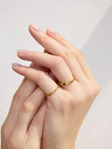 Clariva Fashionable Minimalist 18k Gold Plated Stainless Steel & Cubic Zirconia Stackable Ring, Suitable For Daily Wear Gifts - Gold - View 5