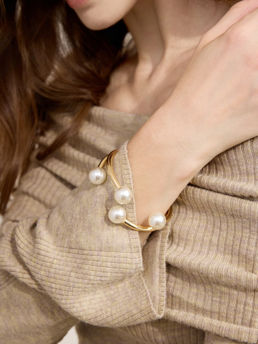Clariva 1 chiếc vòng tay hở hình học ngọc trai tối giản sang trọng, đa năng để đeo hàng ngày và đi chơi, thích hợp làm quà tặng cho bạn bè và gia đình làm quà tặng Giáng sinh - Vàng - Xem 1