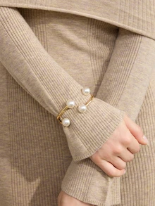 Clariva 1 chiếc vòng tay hở hình học ngọc trai tối giản sang trọng, đa năng để đeo hàng ngày và đi chơi, thích hợp làm quà tặng cho bạn bè và gia đình làm quà tặng Giáng sinh - Vàng - Xem 5