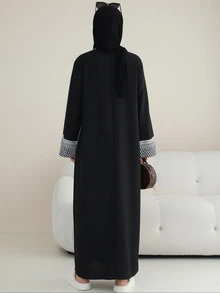 Women's Black Abaya, Contrast Geometric Sleeve Design, Fashionable & Elegant, Saudi Arabian Ladies Robe, Middle Eastern Women Long Dress - Black - View 2
