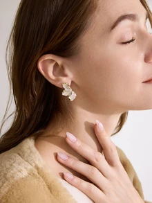 Clariva Elegant Flower Earrings For Women Valentines,Mom,Mother,Mother's Day,Gift Gifts - Beige - View 2