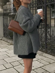 灰色
