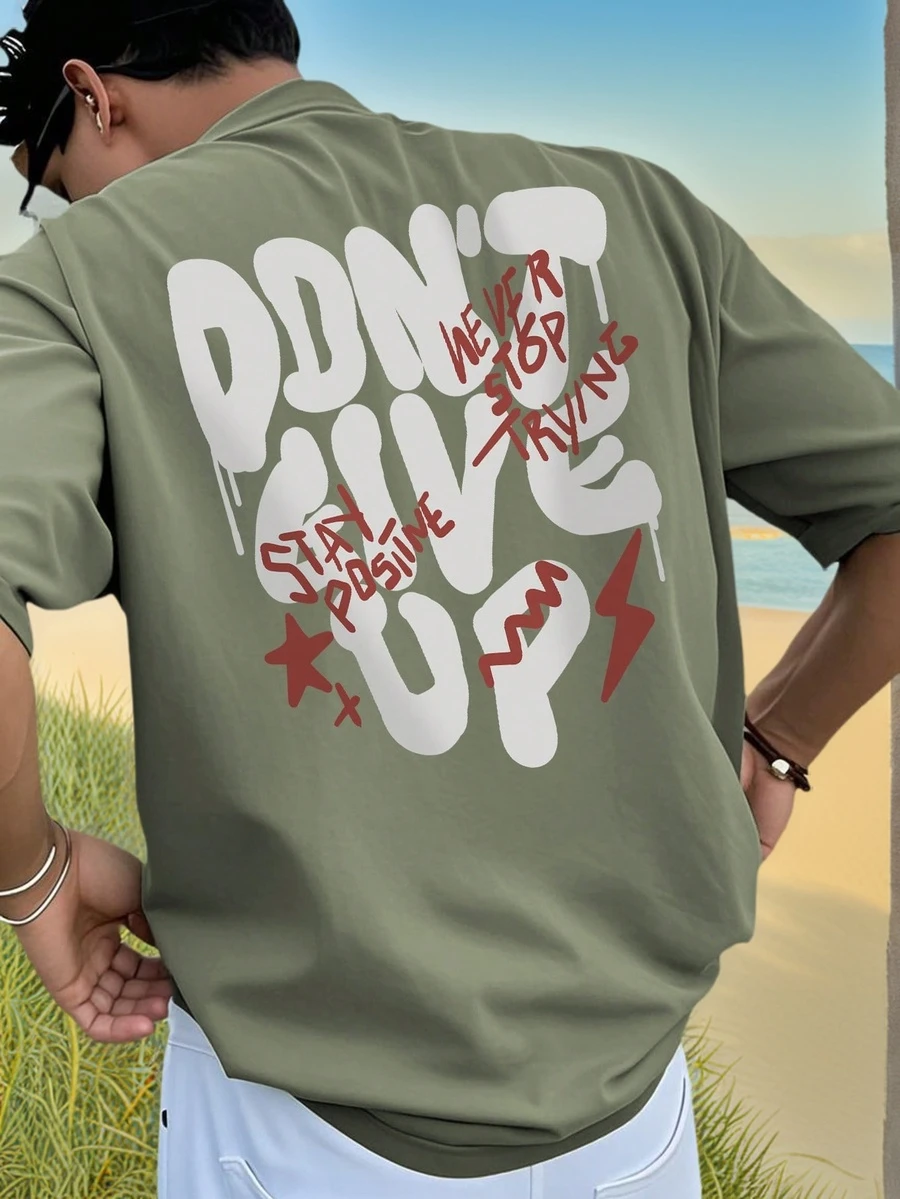 Áo thun nam tay ngắn cổ tròn in chữ, kiểu dáng thường ngày, thích hợp cho mùa hè.