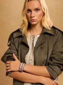Tropiscape 1pc European And American Style Zinc Alloy & Pu Leather Magnetic Clasp Khaki Bracelet For Women's Fashion And Commuting Gifts Cottagecore,SummerOutfit - Khaki - View 4