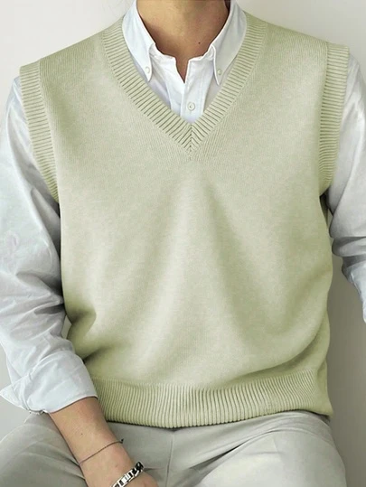 男士V领针织背心，纯色，经典款式，修身剪裁，百搭，秋冬季，长袖上衣