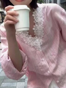 Áo sơ mi nữ kẻ sọc, phối ren, cài cúc phía trước, kiểu dáng thường ngày. - Hồng - Xem 3