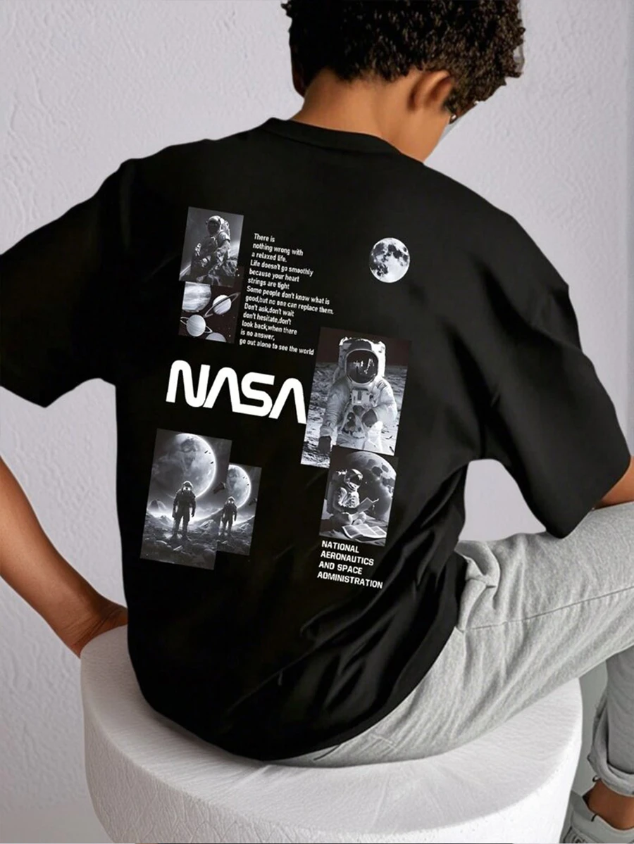 1pc Tween Boy Black Space & Astronaut Print Short Sleeve T-Shirt, Summer Top For Young Male Students - Black - View 1