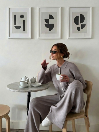 1件 HoloChill 女士休闲翻领撞色纽扣口袋长袖开衫，款式