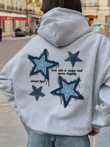 一件休闲星形印花连帽衫，适合女孩和青少年女孩，加厚保暖内衬长袖设计，适合学生秋冬季穿着。