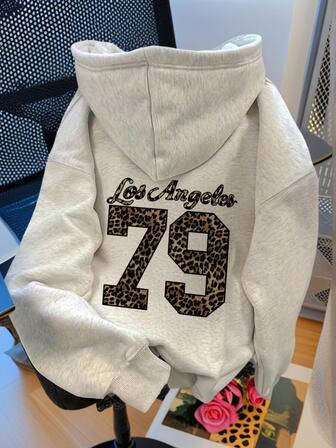 1ชิ้น เสื้อสเวตเตอร์มีฮู้ดพิมพ์ลายตัวอักษรลายเสือดาวลำลองสำหรับเด็กผู้หญิง, บุซับในกันความร้อน, ฤดูใบไม้ร่วง/ฤดูหนาว