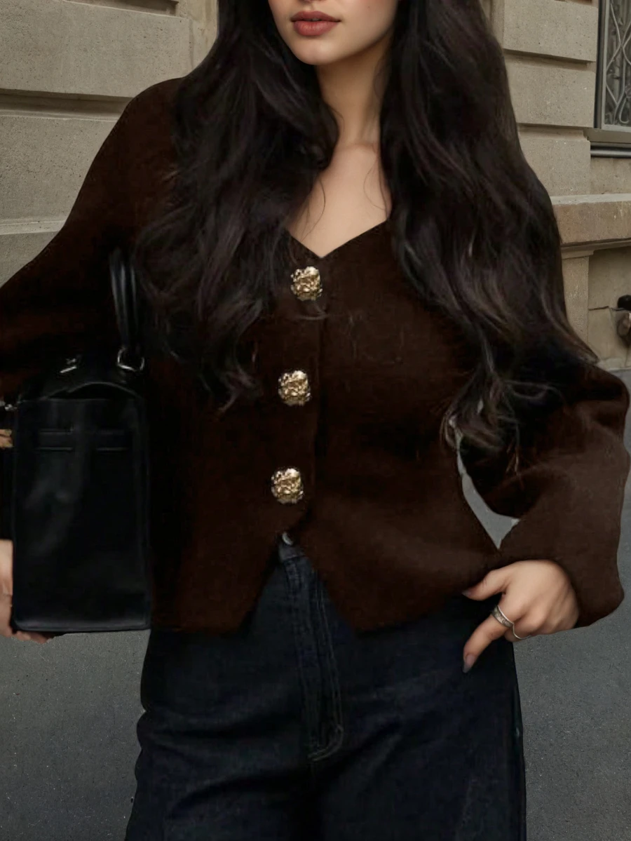Áo khoác cardigan nữ dáng ôm, màu trơn, cổ chữ V, vai rớt, cài cúc kim loại, xẻ tà, tay dài, chất liệu dệt kim, thích hợp mặc ngoài vào mùa xuân/hè/thu.