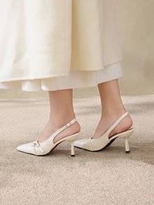 Clariva 女士猫跟高跟鞋，尖头漆皮细高跟鞋，红色婚鞋，伴娘鞋，百搭优雅成熟女士踝带凉鞋，圣诞礼物 - 白色 - 查看 5