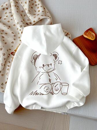 一件少女休闲印花卫衣，秋冬季学生风——色彩鲜艳，展现每个孩子独特的风格