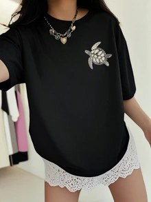 1 pieza Camiseta de cuello redondo de manga corta con estampado gráfico casual para niñas, adecuada para el uso de estudiantes en verano, ropa infantil - Camiseta con estilo artístico de tortuga nadando, que inspira la imaginación y la autoexpresión! Camiseta gráfica para niñas, top de verano, ropa para adolescentes