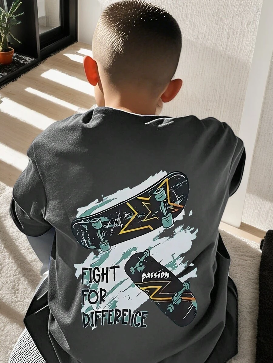 1 件休闲印花短袖 T 恤，男孩夏季上衣，年轻学生服装 - 深灰色 - 查看 1