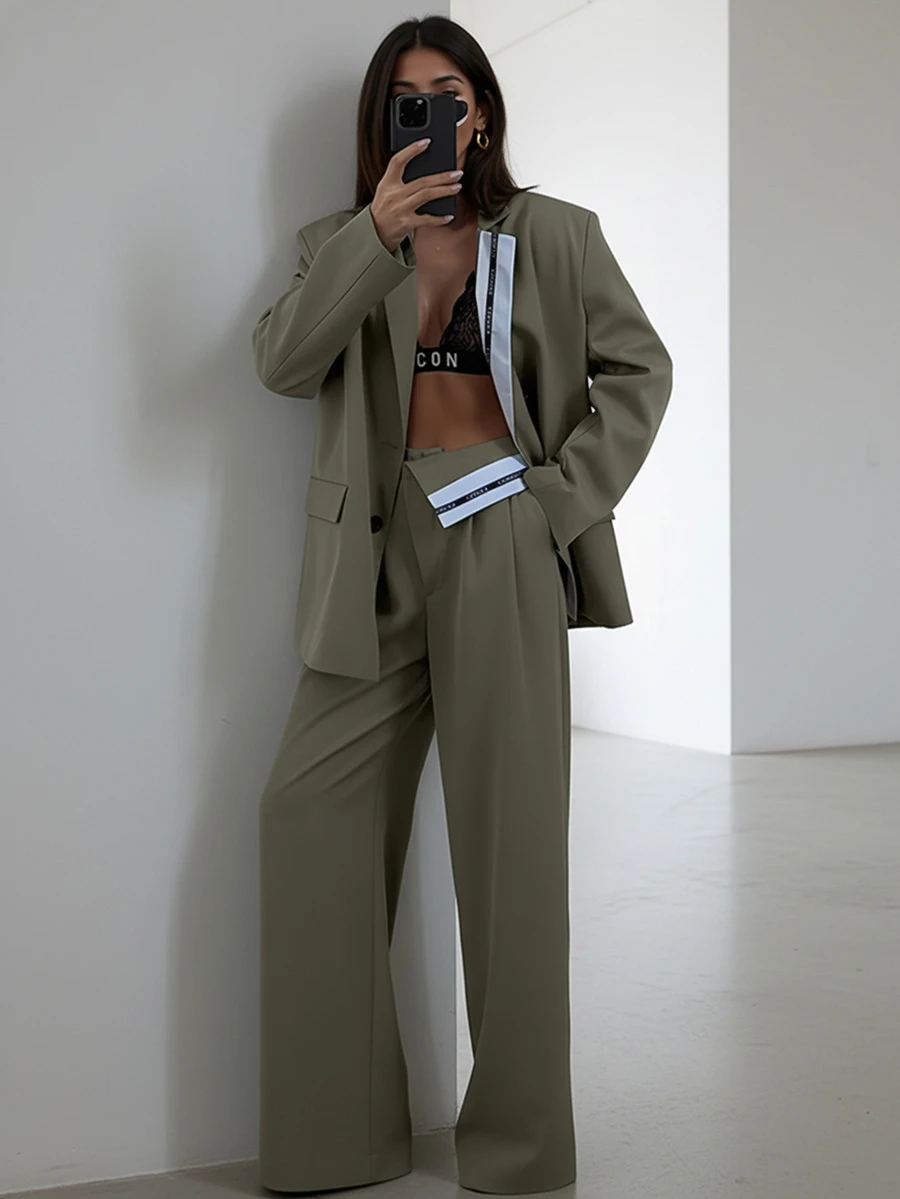 新款春夏女士休闲套装，LEVANA翻领拼接条纹缎带西装外套，双排扣条纹西装上衣搭配阔腿及地长裤，商务简约女装 - 墨綠色 - 查看 1